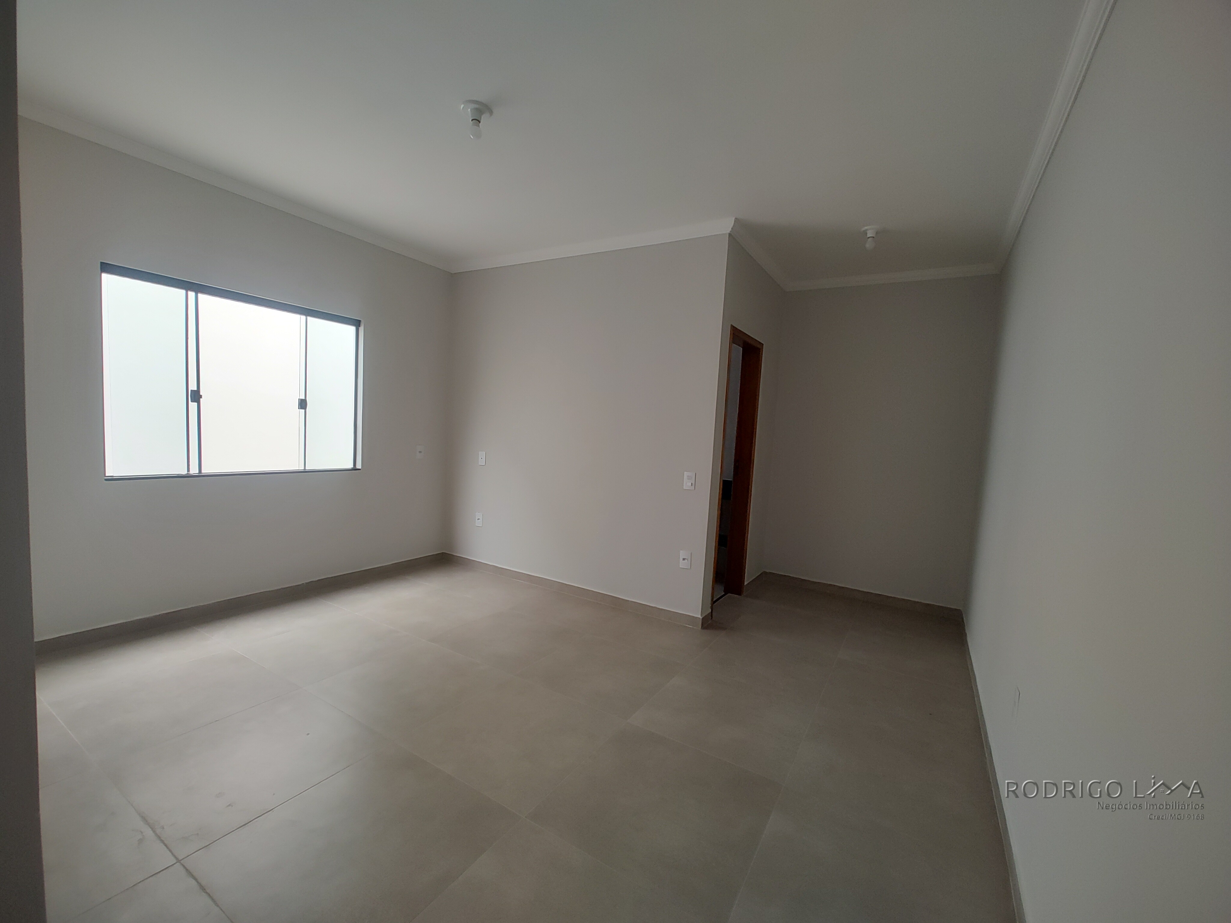 Casa nova para locação em São Lourenço MG