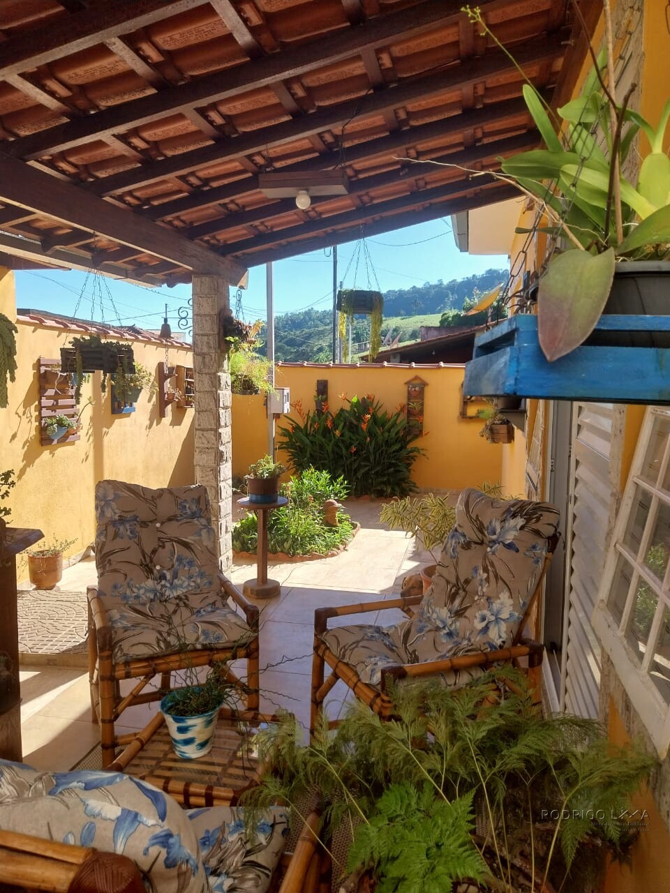 Casa para venda em Dom Viçoso MG