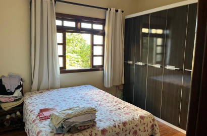 Casa para venda em São Lourenço - MG.