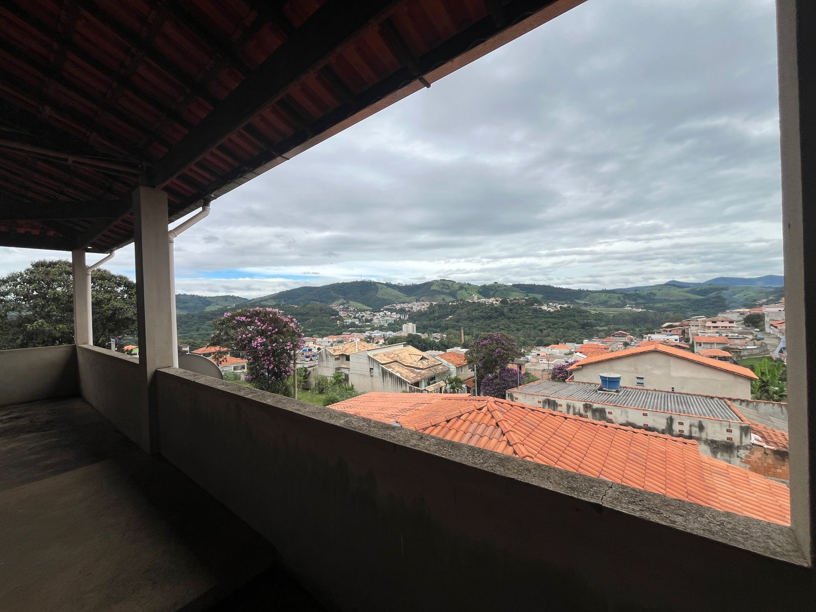 Ótima Casa em São Lourenço MG