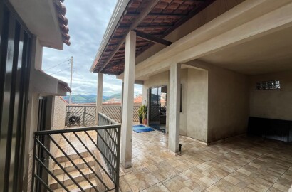 Ótima Casa em São Lourenço MG