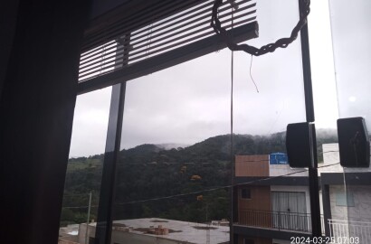 Lindo Sobrado para venda em São Lourenço MG.