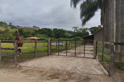 Linda chácara para venda a 15 minutos de São Lourenço MG.