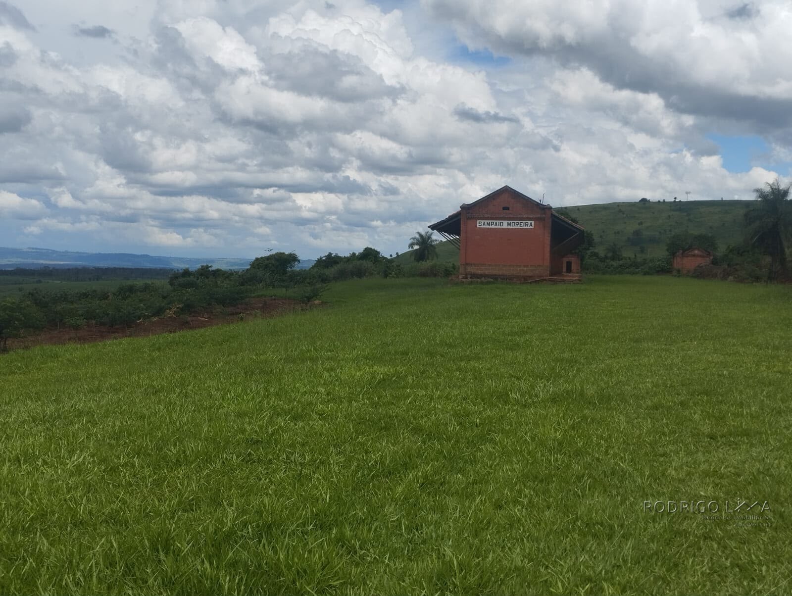 Fazenda para venda na região de Cajuru SP