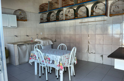 Linda casa a Venda em São Lourenço - MG.