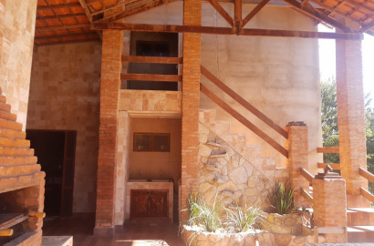 Lindo sítio para venda em Três Corações - MG.