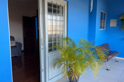 Linda casa a Venda em São Lourenço - MG.