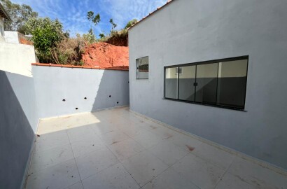 Casa a venda em São Lourenço - MG.