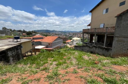 Otimo lote para venda em São Lourenço MG