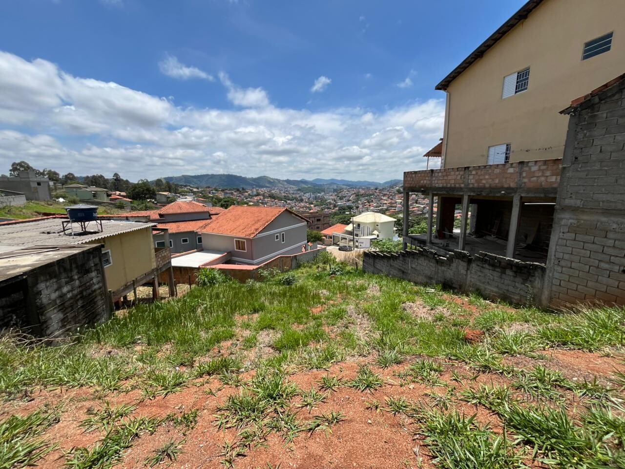 Otimo lote para venda em São Lourenço MG