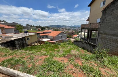 Otimo lote para venda em São Lourenço MG