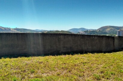 Lote em bairro nobre para venda em São Lourenço MG.