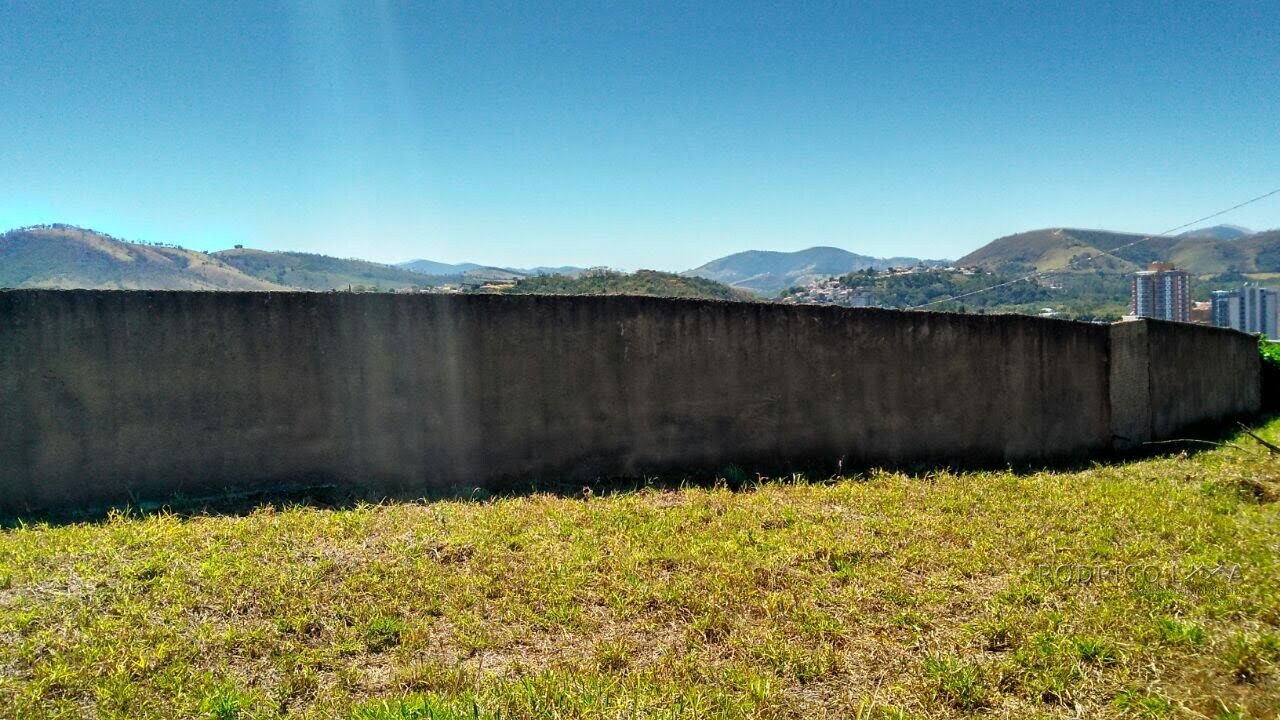 Lote em bairro nobre para venda em São Lourenço MG.