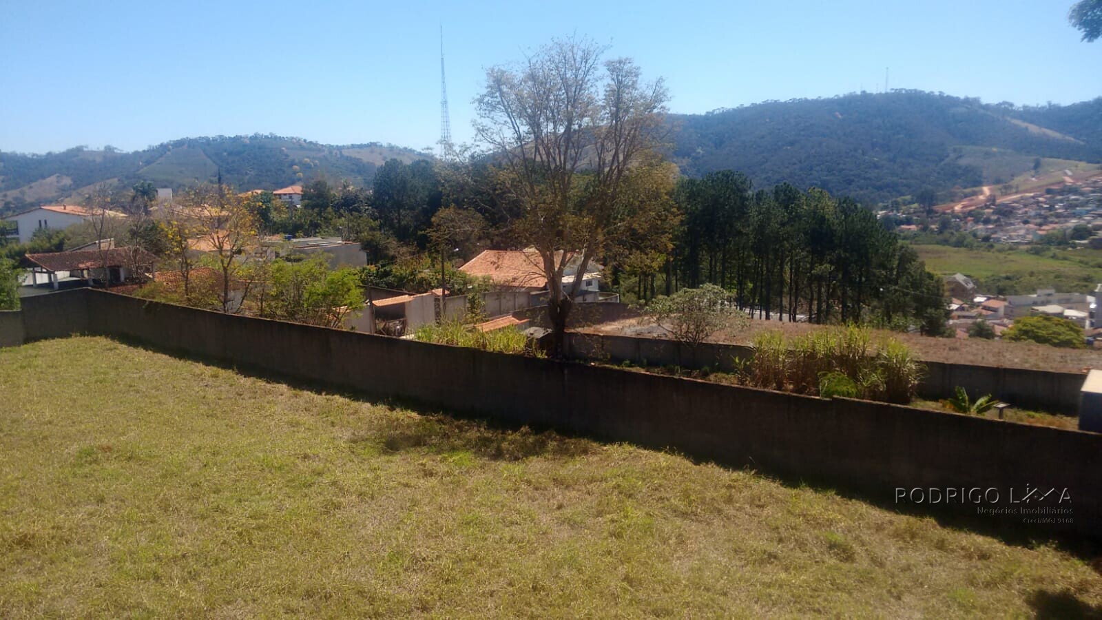 Lote em bairro nobre para venda em São Lourenço MG.