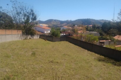 Lote em bairro nobre para venda em São Lourenço MG.
