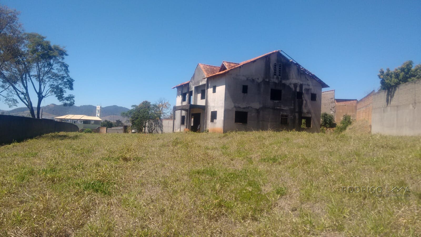 Lote em bairro nobre para venda em São Lourenço MG.