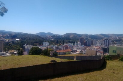 Lote em bairro nobre para venda em São Lourenço MG.