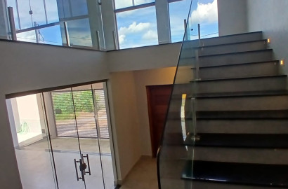 Linda casa para venda em São Lourenço - MG.