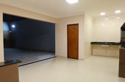 Linda casa para venda em São Lourenço - MG.