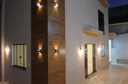 Linda casa para venda em São Lourenço - MG.