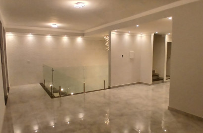 Linda casa para venda em São Lourenço - MG.