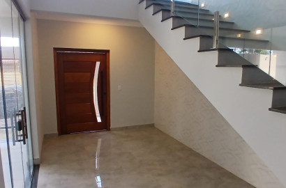 Linda casa para venda em São Lourenço - MG.