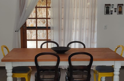 Casa de alto padrão para venda em São Lourenço - MG.
