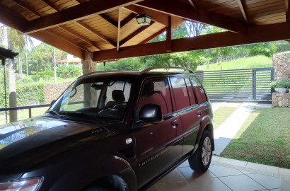 Casa de alto padrão para venda em São Lourenço - MG.
