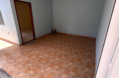 Linda casa para venda em São Lourenço - MG.