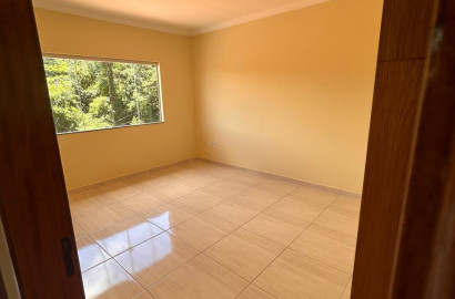 Linda casa para venda em São Lourenço - MG.