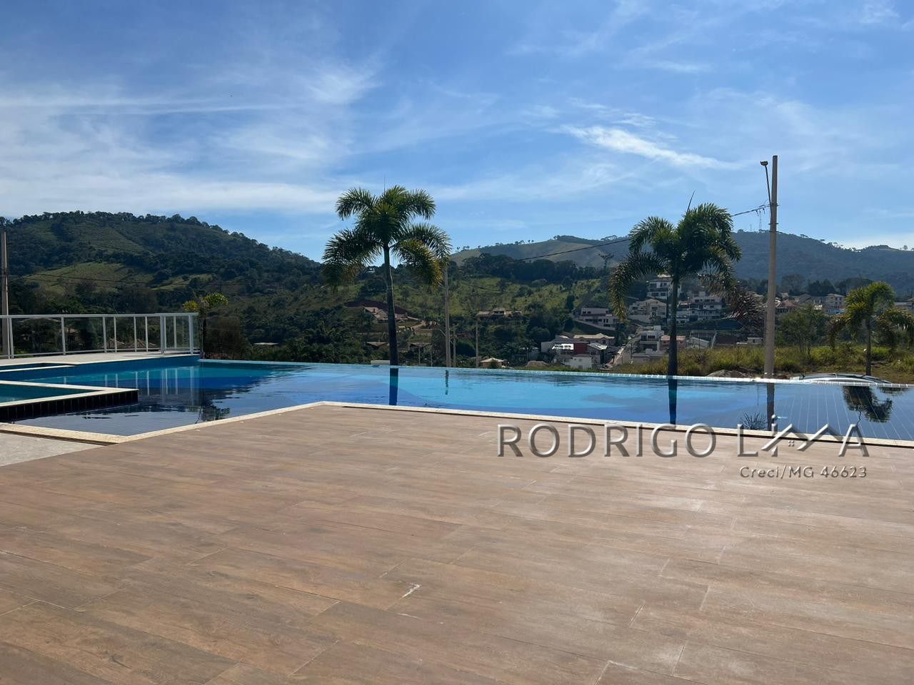 Lote para venda em condomínio de alto padrão em São Lourenço - MG.