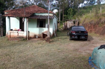 Terreno com casa para venda em Soledade de Minas MG