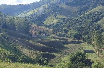 Lindo sítio encantador para venda próximo a São Lourenço Mg.