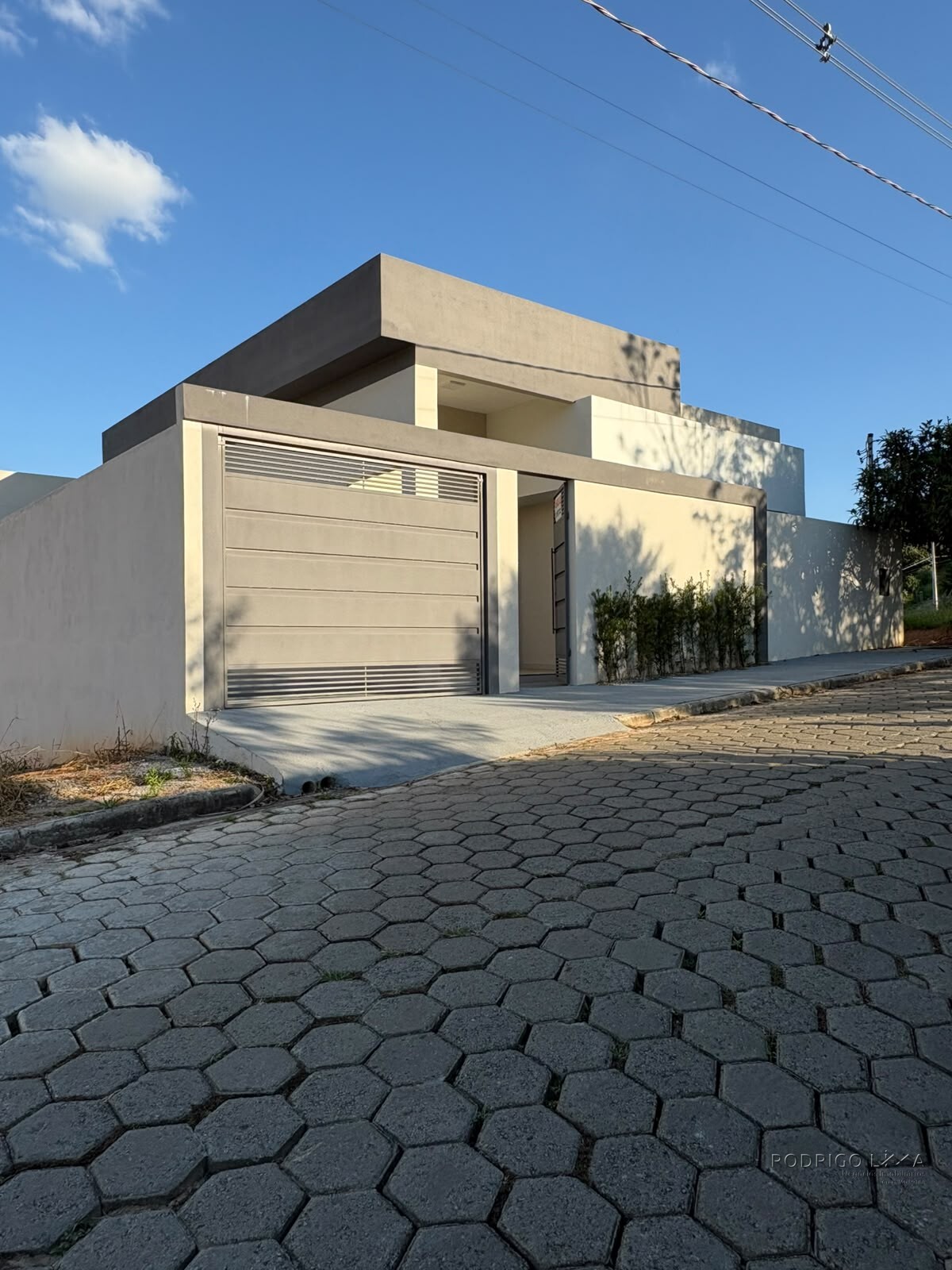 Casa nova para venda em São Lourenço MG