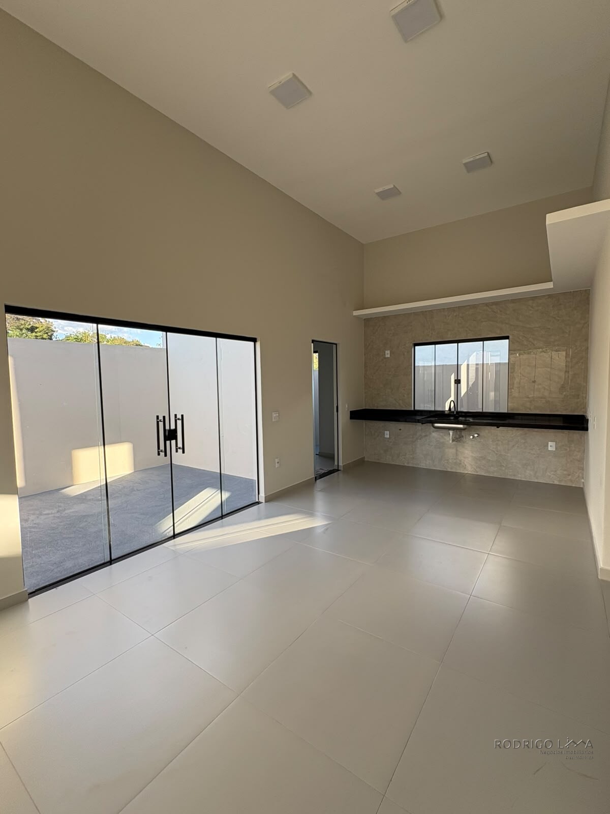 Casa nova para venda em São Lourenço MG