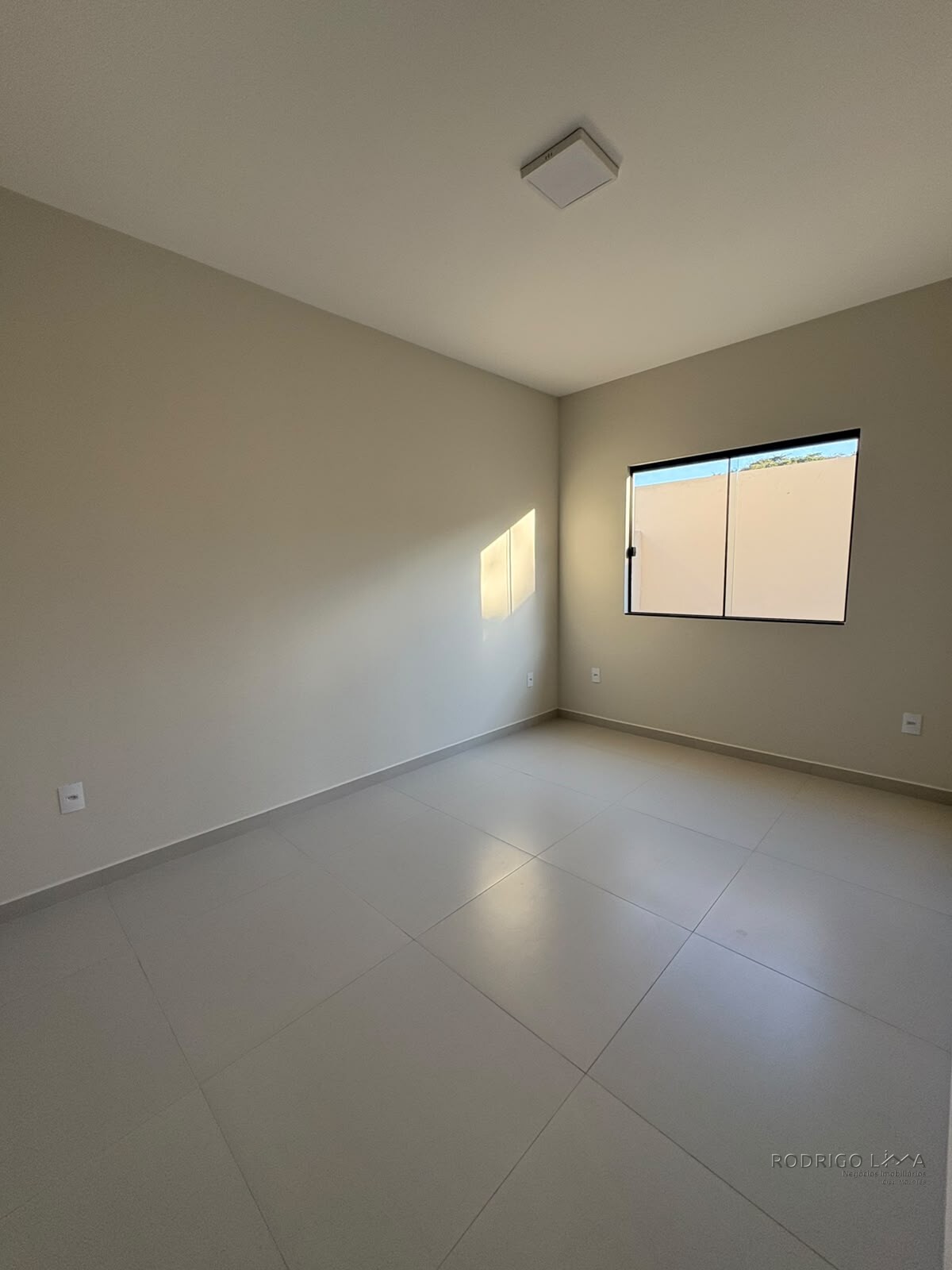 Casa nova para venda em São Lourenço MG