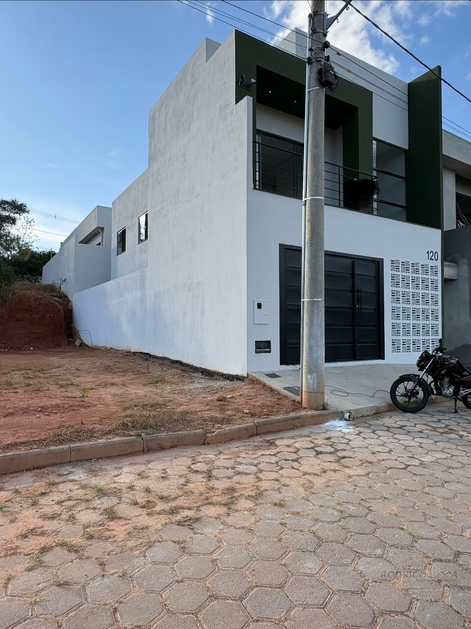 Lindo sobrado pra venda em São Lourenço MG