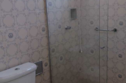 Linda casa para venda em São Lourenço - MG.