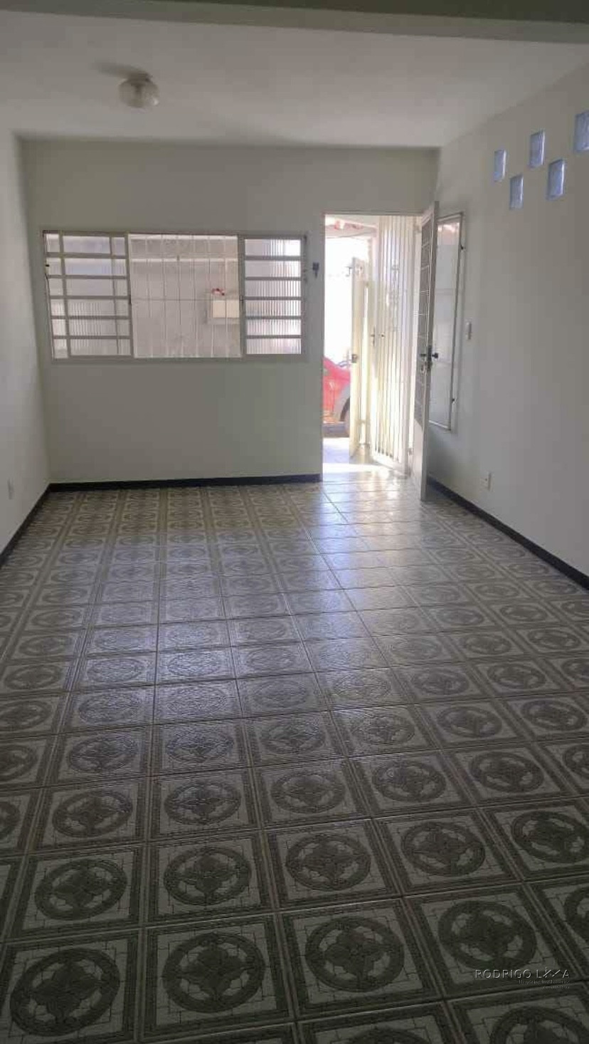 Linda casa para venda em São Lourenço - MG.