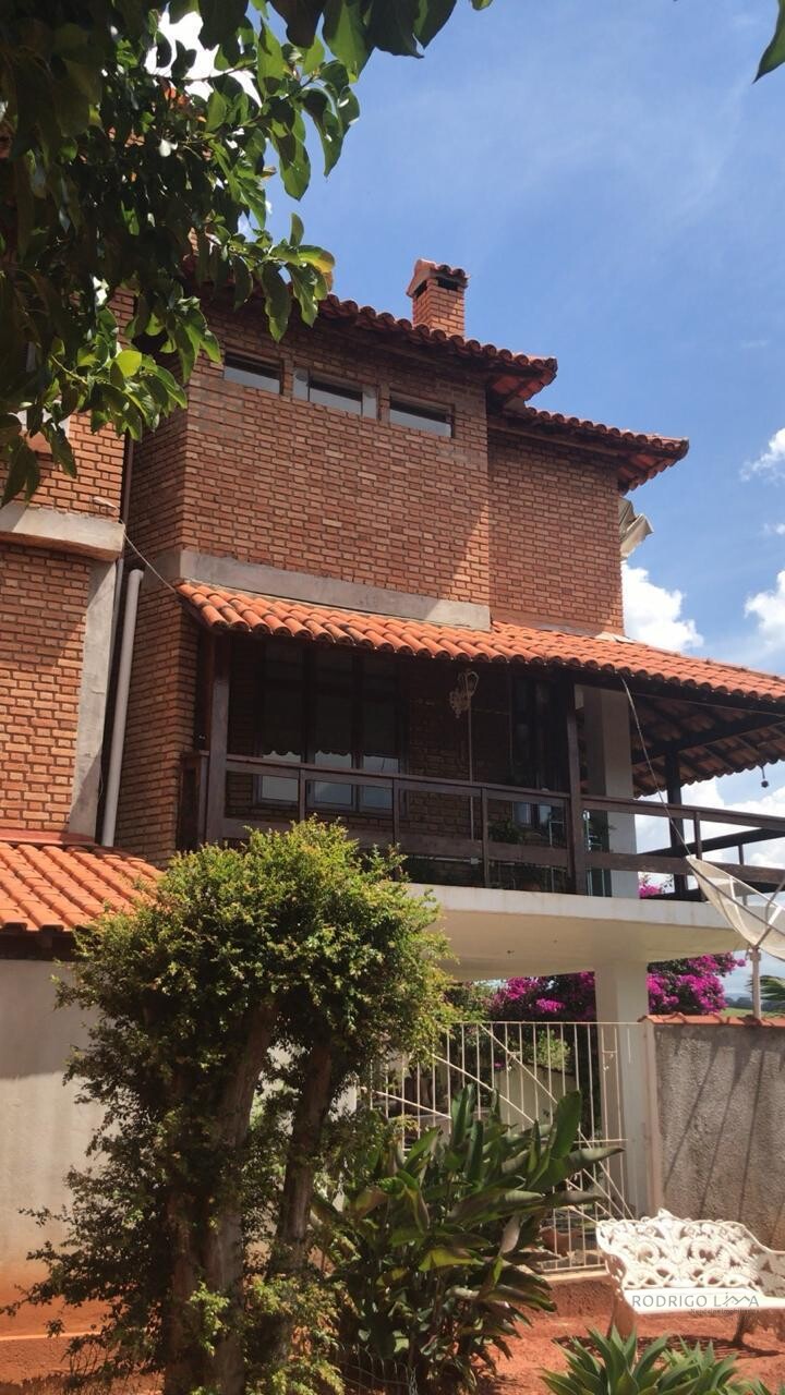 Casa Alto padrão para venda em São Lourenço MG