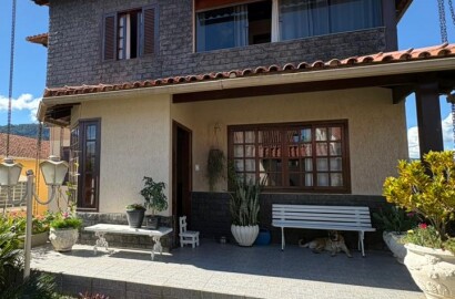 Casa alto padrão para venda em Lambari MG