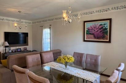 Casa alto padrão para venda em Lambari MG