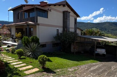 Casa alto padrão para venda em Lambari MG