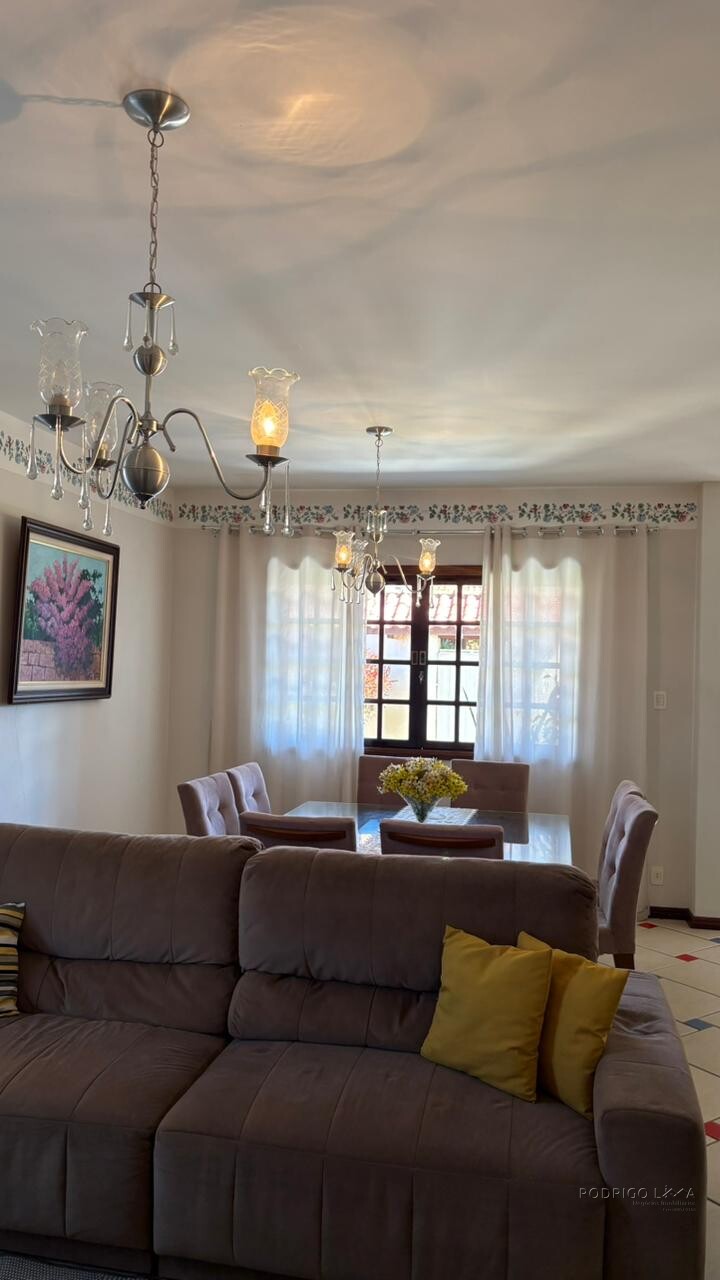 Casa alto padrão para venda em Lambari MG