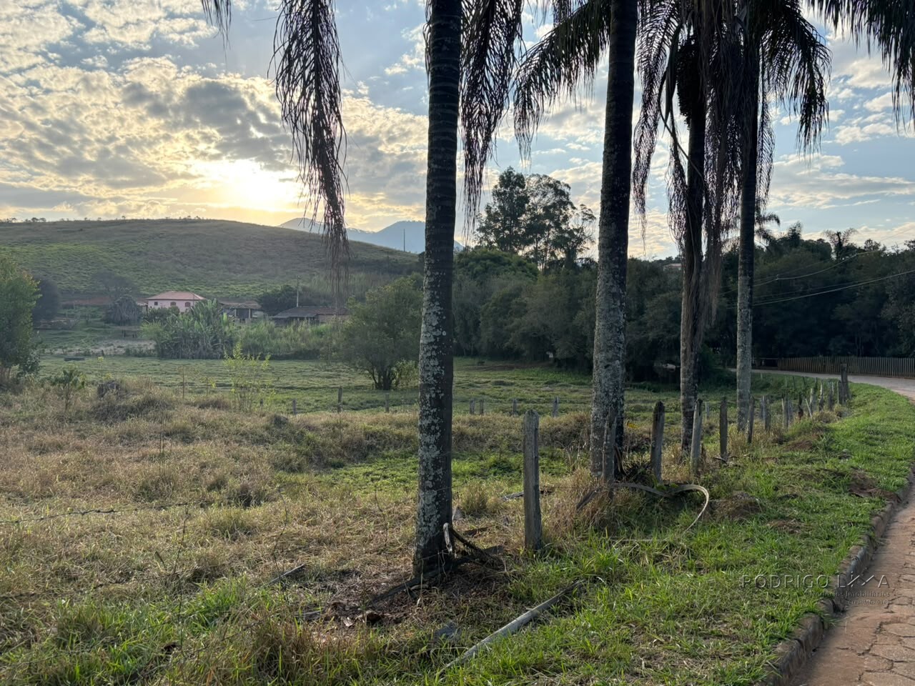 Lote para venda em Dom Viçoso Mg