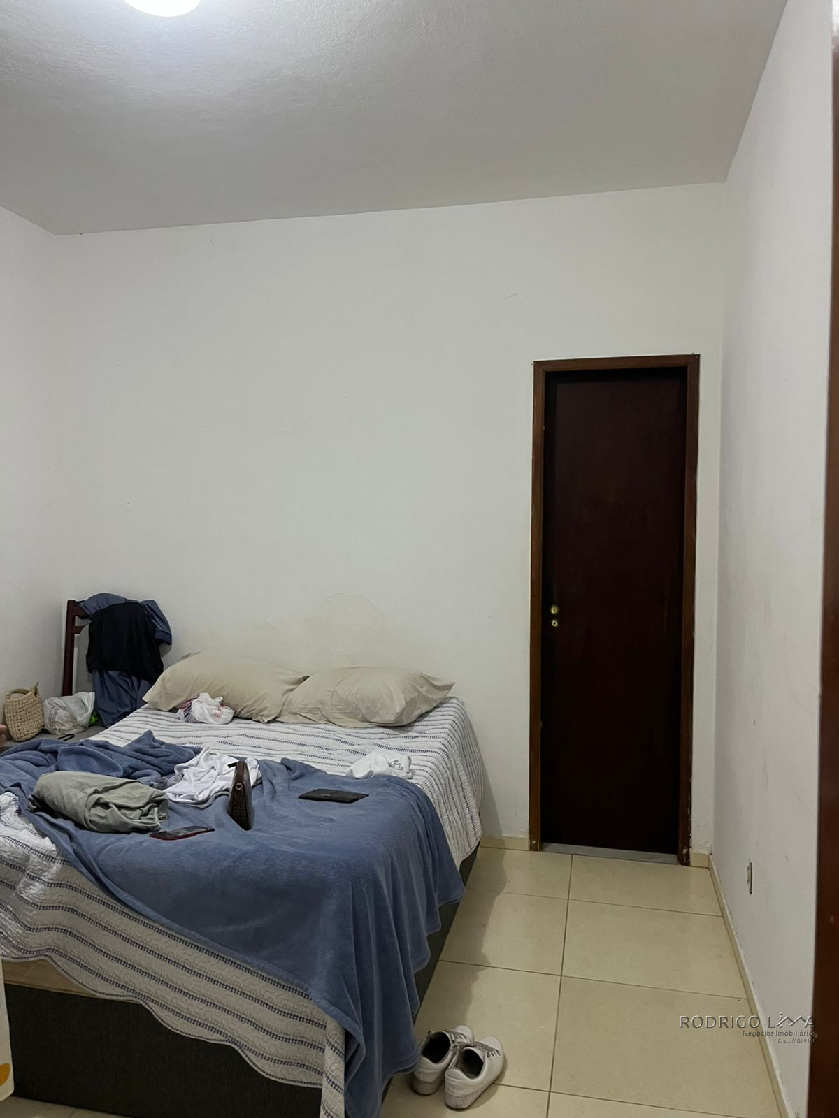 Linda casa para venda em São Lourenço - MG.