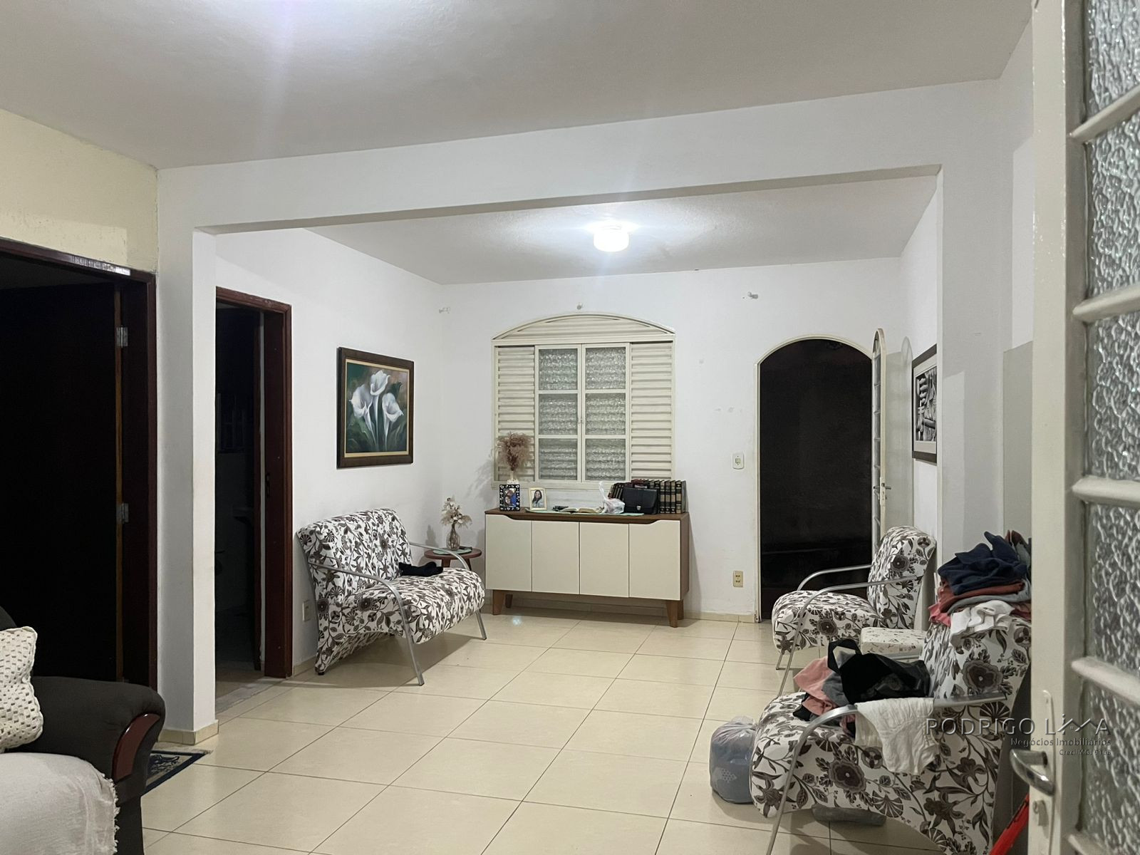 Linda casa para venda em São Lourenço - MG.