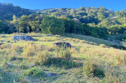 Linda área rural para venda em Dom Viçoso MG.