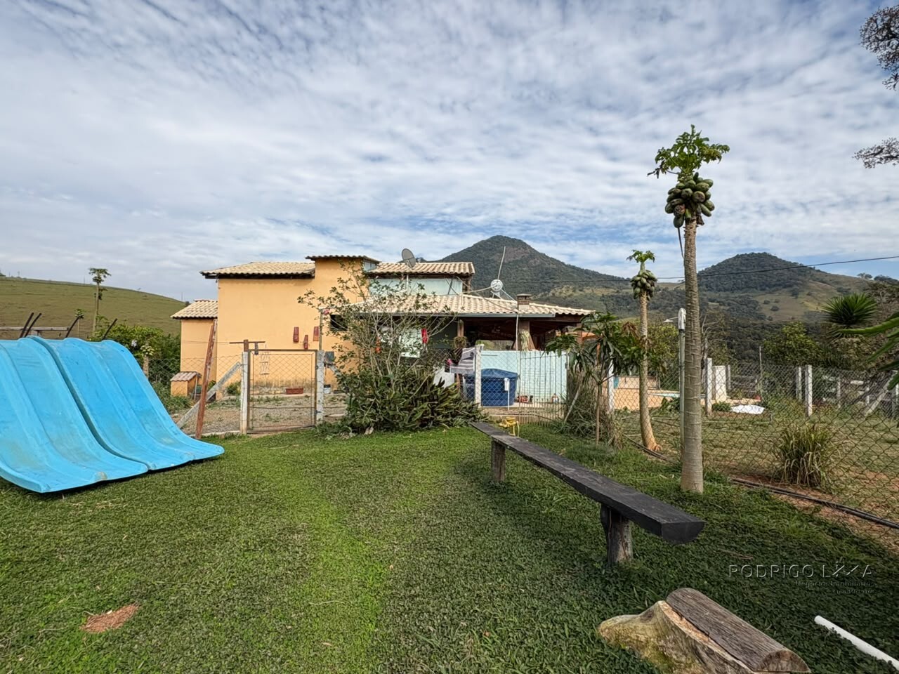 Sítio para venda em Dom Viçoso MG