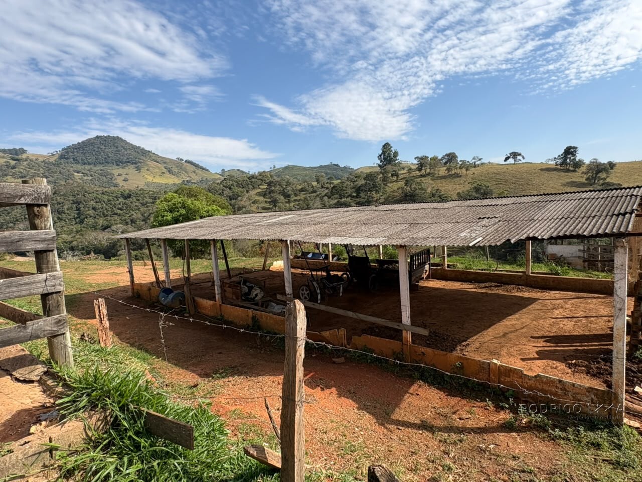 Sítio para venda em Dom Viçoso MG